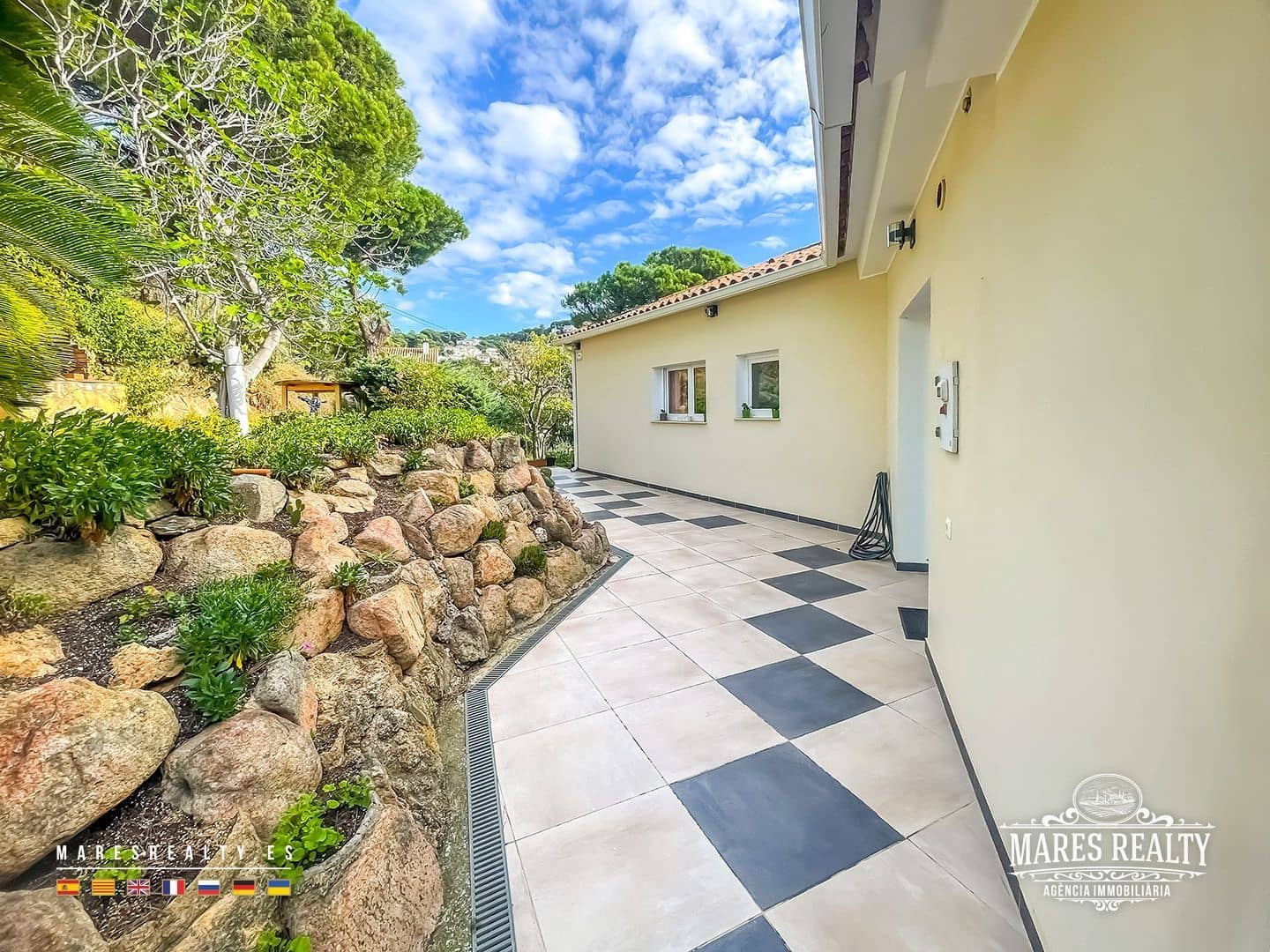 6 chambre Villa/Maison à vendre à Lloret de Mar avec piscine garage - 850 000 € (Ref: 9374943)