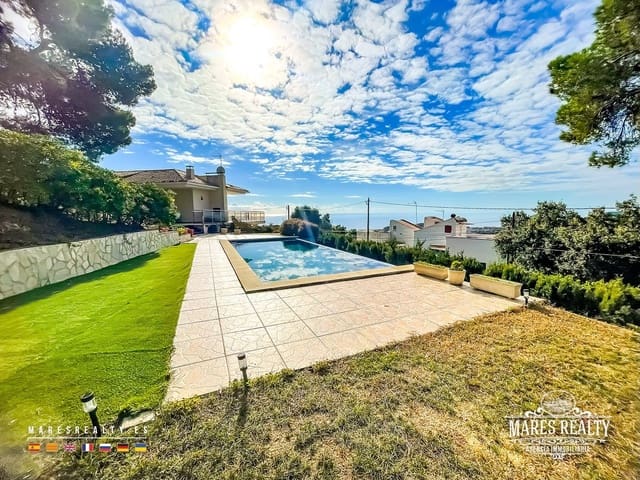 6 soverom Villa til salgs i Roca Grossa, Lloret de Mar med svømmebasseng garasje - € 850 000 (Ref: 9374943)