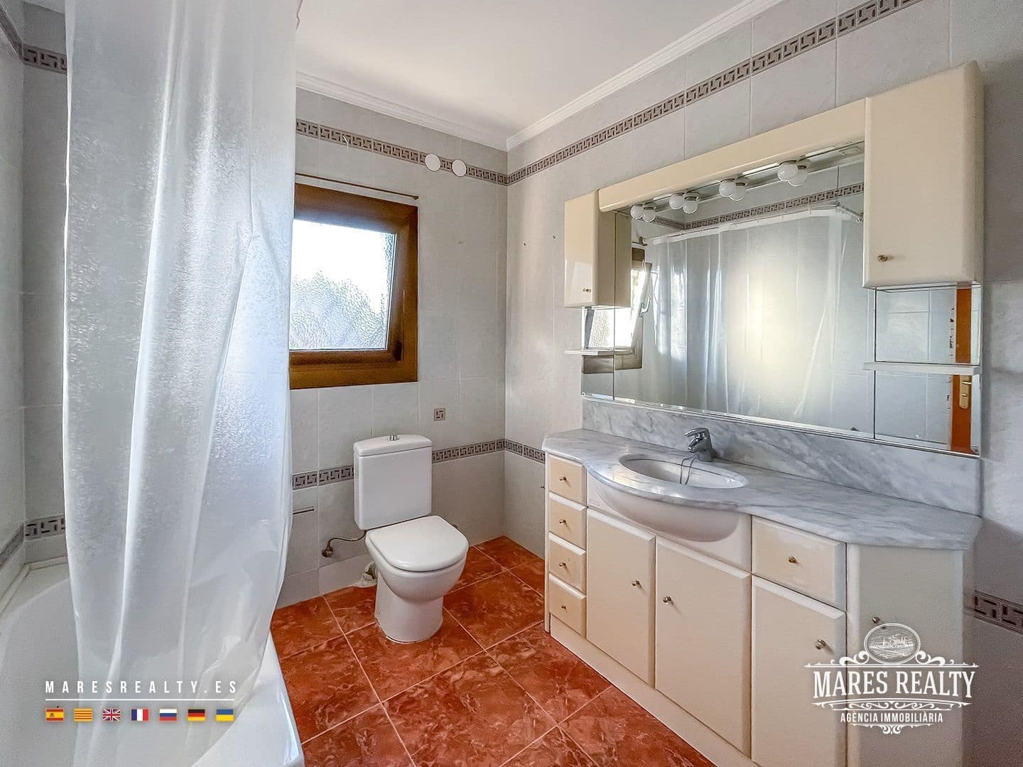 3 bedroom Villa for sale in Pineda de Mar - € 395,000 (Ref: 9501825)