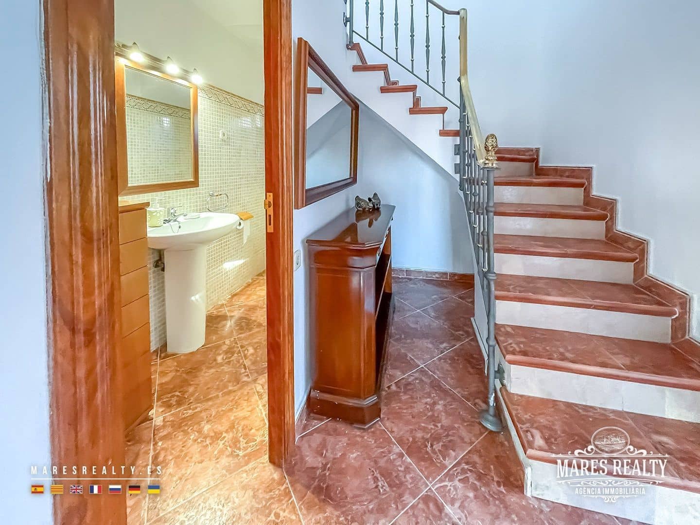 3 bedroom Villa for sale in Pineda de Mar - € 395,000 (Ref: 9501825)