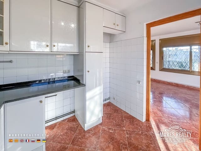 3 bedroom Villa for sale in Pineda de Mar - € 395,000 (Ref: 9501825)