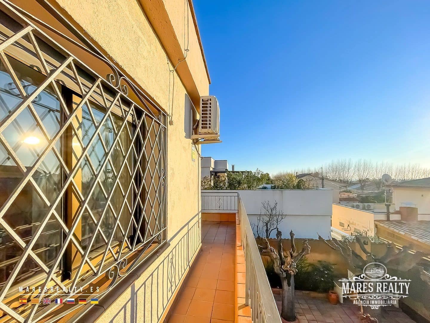 3 bedroom Villa for sale in Pineda de Mar - € 395,000 (Ref: 9501825)