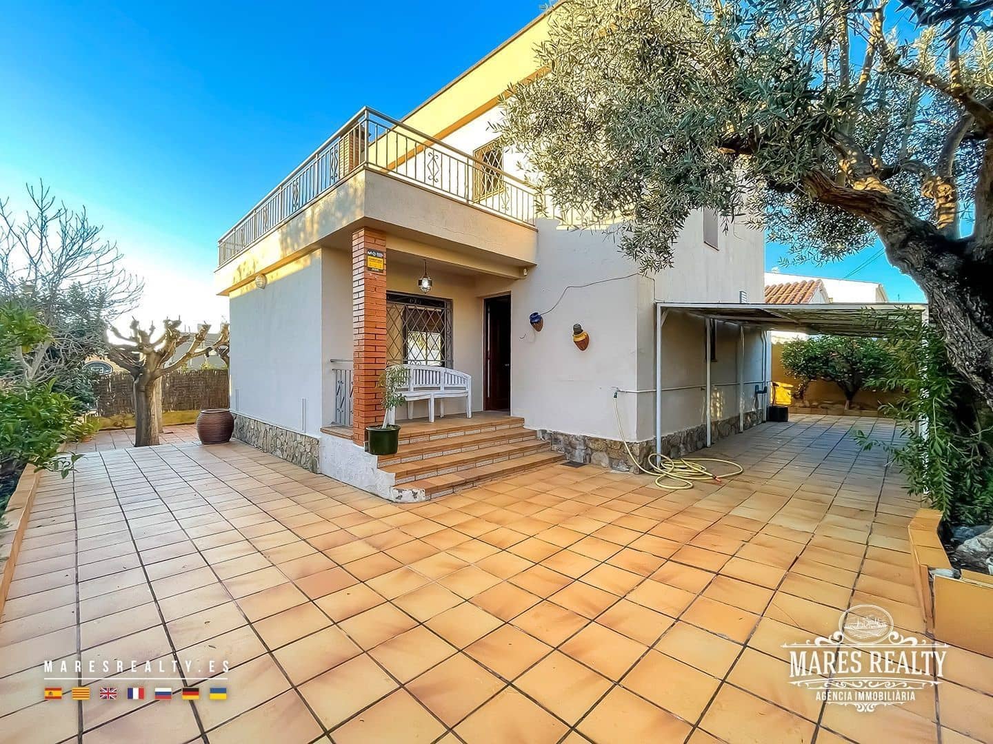3 bedroom Villa for sale in Pineda de Mar - € 395,000 (Ref: 9501825)