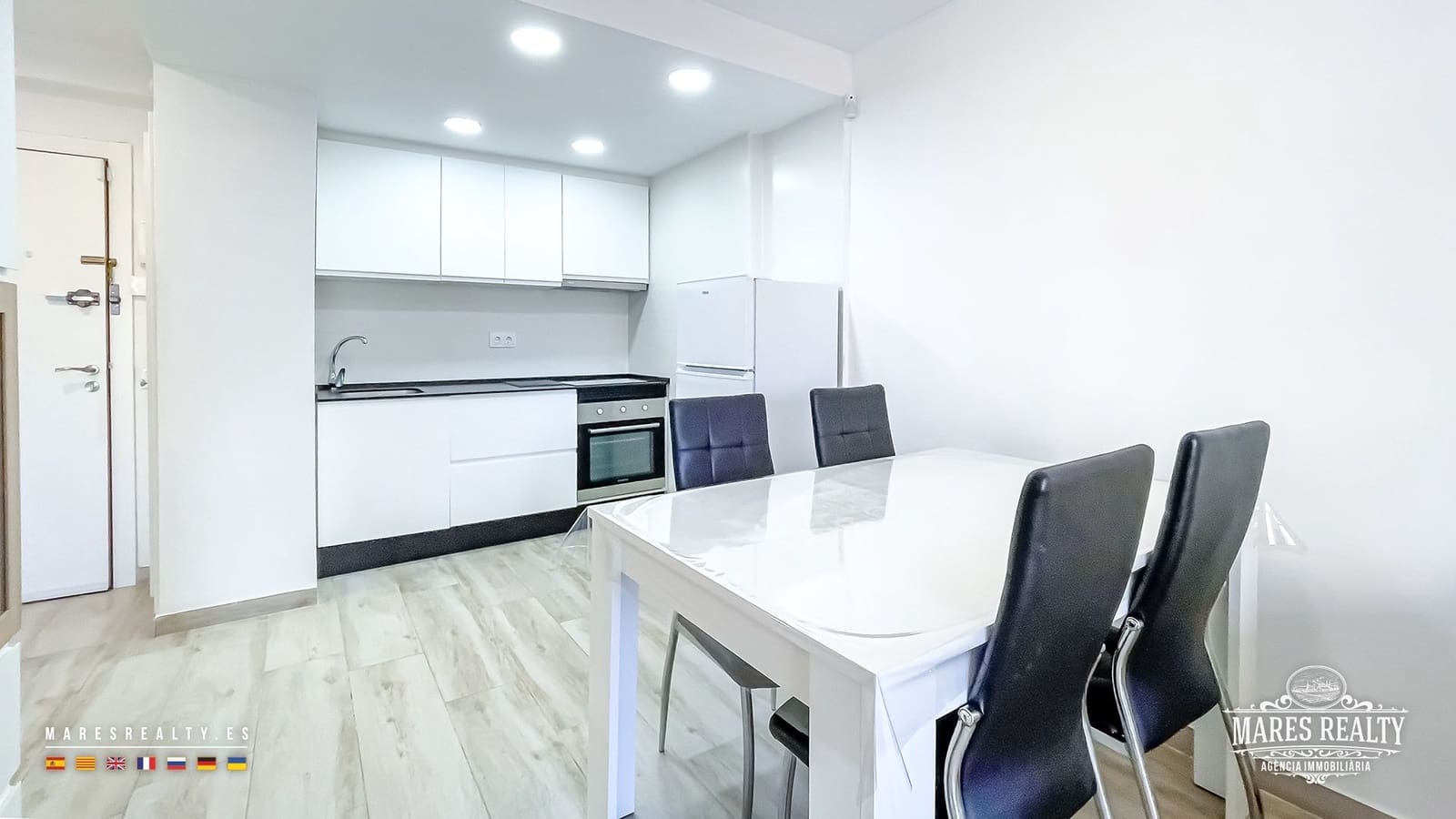 Piso de 1 habitación en Lloret de Mar en venta con piscina - 160.000 € (Ref: 9526080)