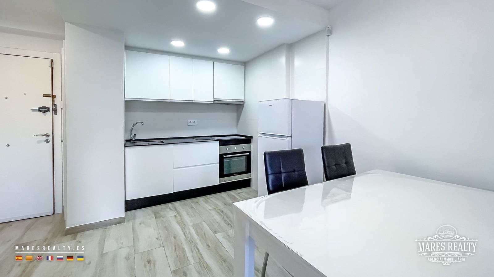 Piso de 1 habitación en Lloret de Mar en venta con piscina - 160.000 € (Ref: 9526080)