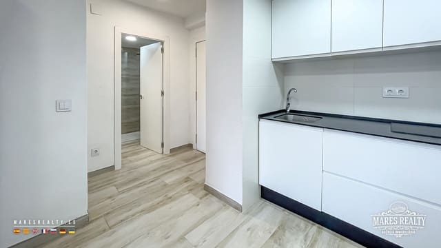 Piso de 1 habitación en Fenals, Lloret de Mar en venta con piscina - 160.000 € (Ref: 9526080)