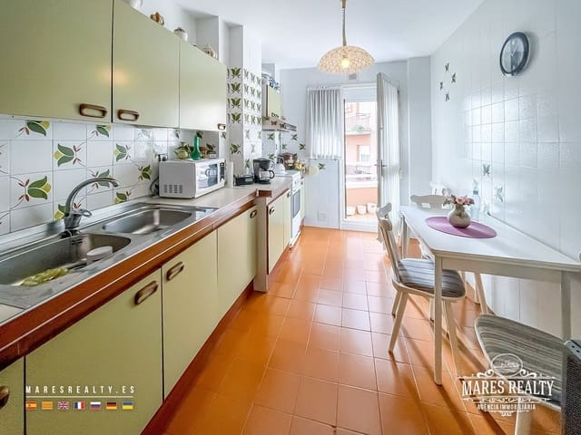 4 sovrum Lägenhet till salu i Mataró - 260 000 € (Ref: 9550590)