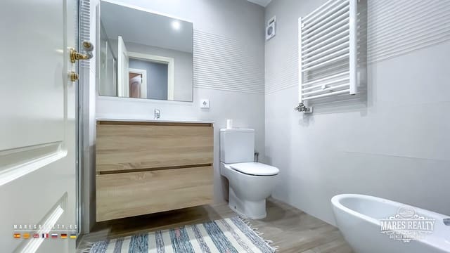 2 quarto Apartamento para venda em Fenals, Lloret de Mar com piscina - 250 000 € (Ref: 9557632)