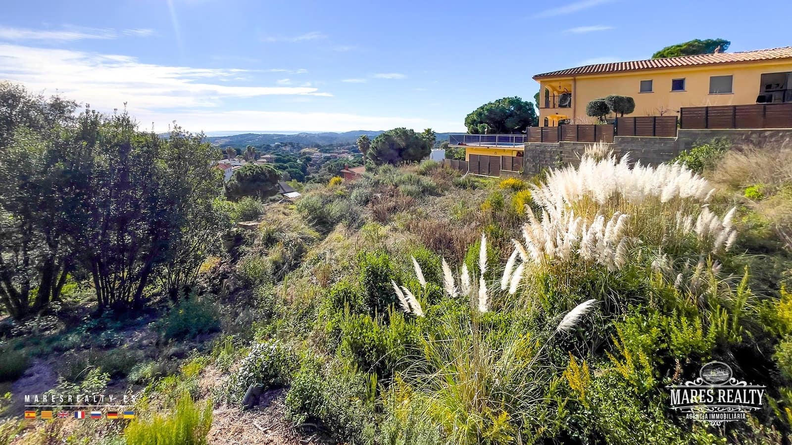 Undeveloped Land for sale in Lloret de Mar - € 100,000 (Ref: 9594594)