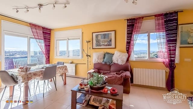 4 bedroom Villa for sale in Vidreres with garage - € 295,000 (Ref: 9594595)