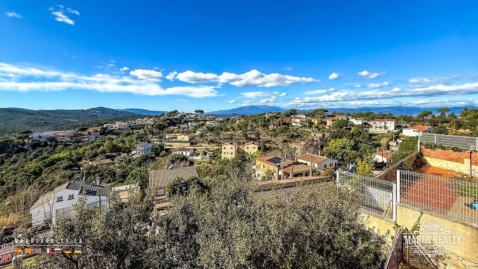 4 soveværelse Villa til salg i Vidreres med garage - € 295.000 (Ref: 9594595)