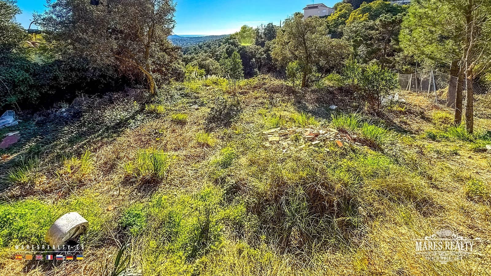 Grunde uden byggetilladelser til salg i Lloret de Mar - € 42.000 (Ref: 9600985)