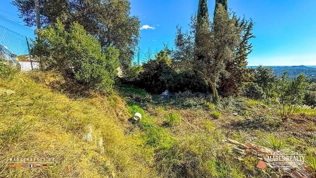 Grunde uden byggetilladelser til salg i Lloret de Mar - € 42.000 (Ref: 9600985)