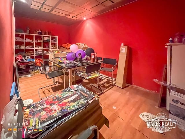 Gewerbe zu verkaufen in Pineda de Mar - 135.000 € (Ref: 9610791)