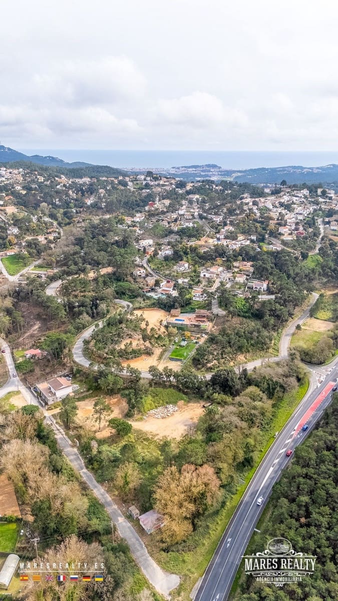 Undeveloped Land for sale in Lloret de Mar - € 50,000 (Ref: 9629578)