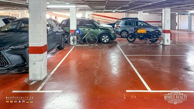 Garaje en Lloret de Mar en venta - 31.000 € (Ref: 9651200)