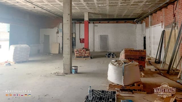 Commercial for rent in Granollers - € 6,000 (Ref: 9700400)