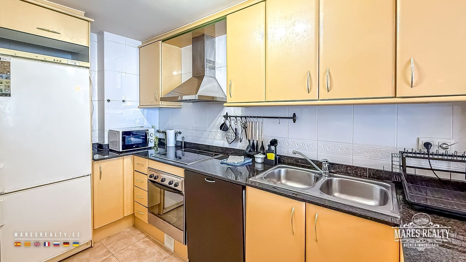 2 soveværelse Byhus til salg i Lloret de Mar med swimmingpool - € 319.000 (Ref: 9719435)