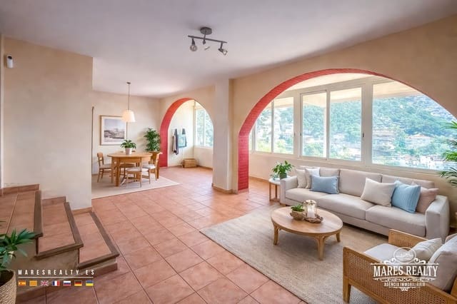 4 quarto Moradia para venda em Roca Grossa, Lloret de Mar com piscina garagem - 490 000 € (Ref: 9755291)