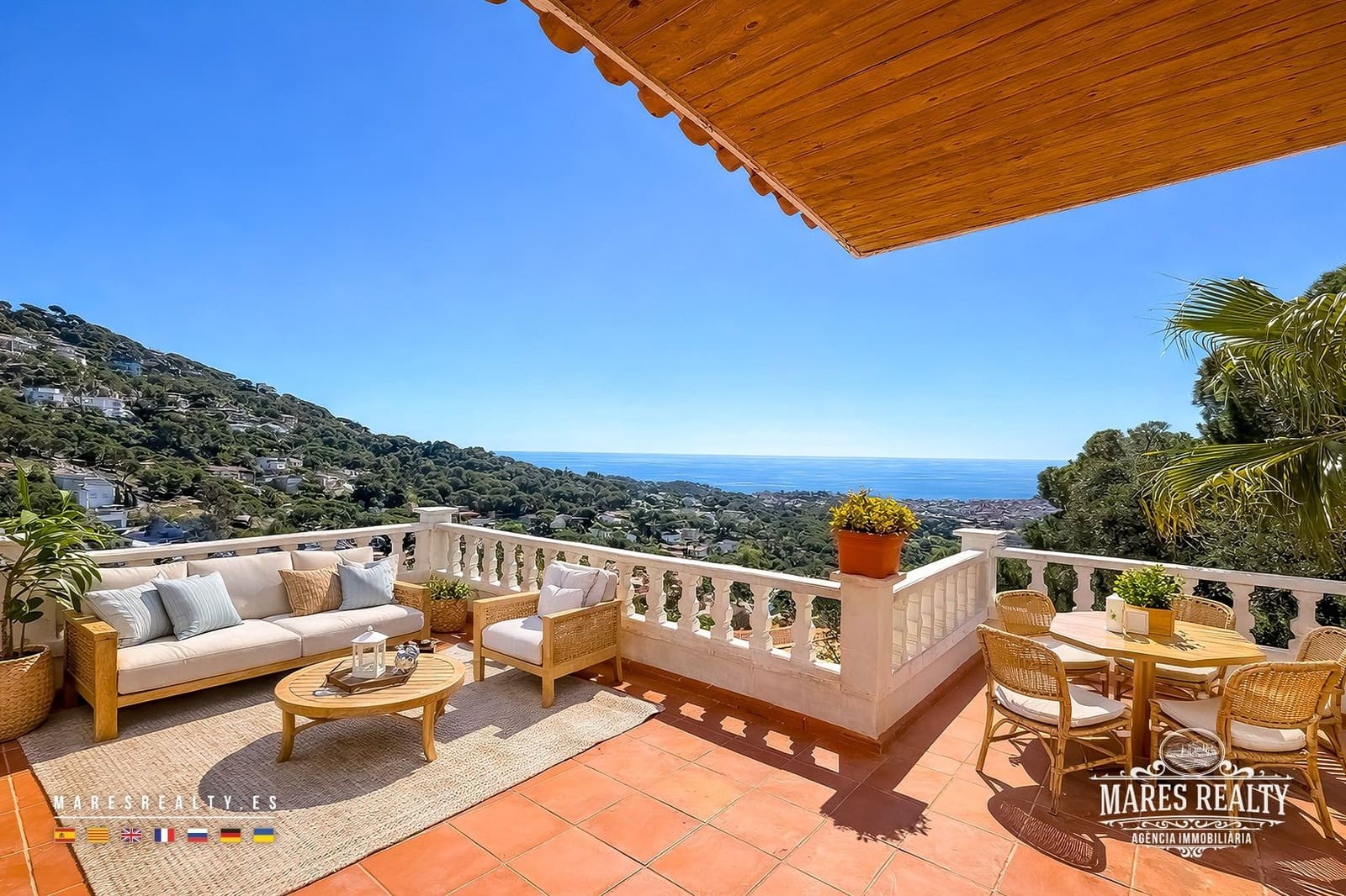 4 camera da letto Villa in vendita in Lloret de Mar con piscina garage - 490.000 € (Rif: 9755291)