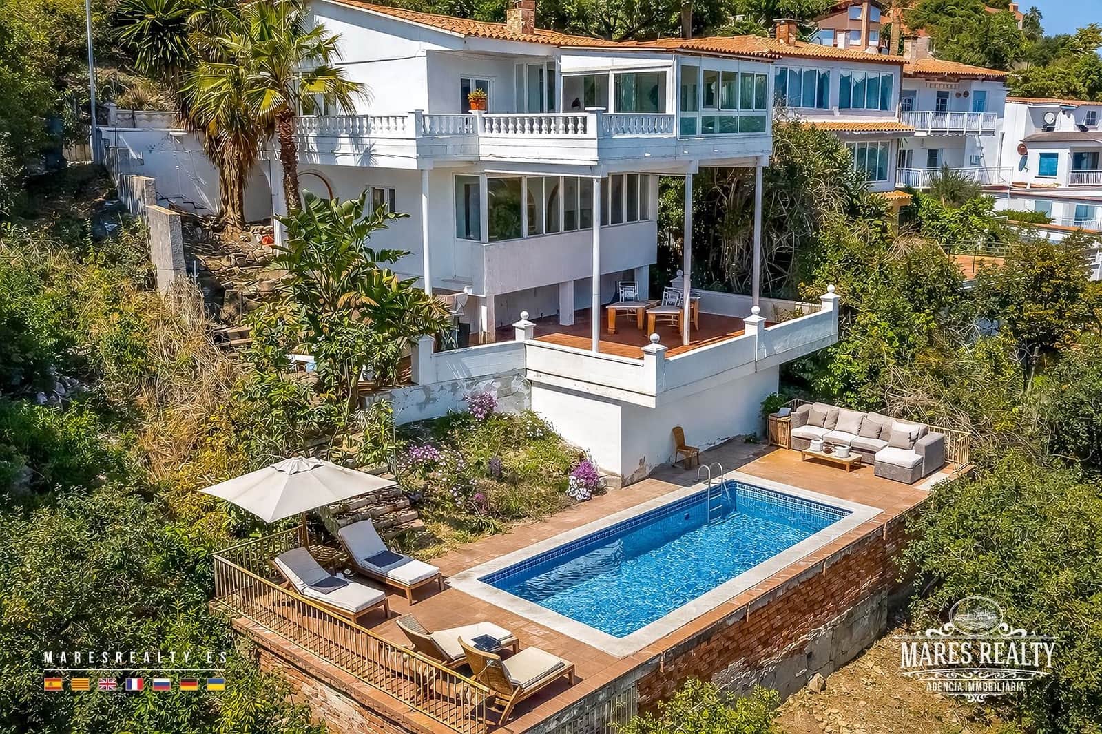 4 camera da letto Villa in vendita in Lloret de Mar con piscina garage - 490.000 € (Rif: 9755291)