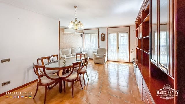 4 quarto Apartamento para venda em Lloret de Mar - 315 000 € (Ref: 9758402)