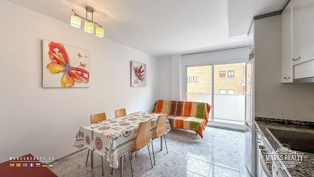 1 slaapkamer Flat te koop in Fenals, Lloret de Mar met zwembad - € 169.000 (Ref: 9816966)