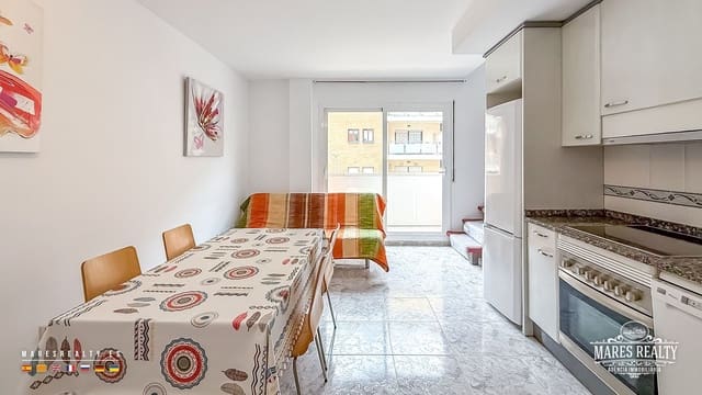 1 slaapkamer Flat te koop in Fenals, Lloret de Mar met zwembad - € 169.000 (Ref: 9816966)