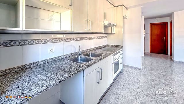 3 soveværelse Penthouse til salg i Fenals, Lloret de Mar med garage - € 245.000 (Ref: 9819857)