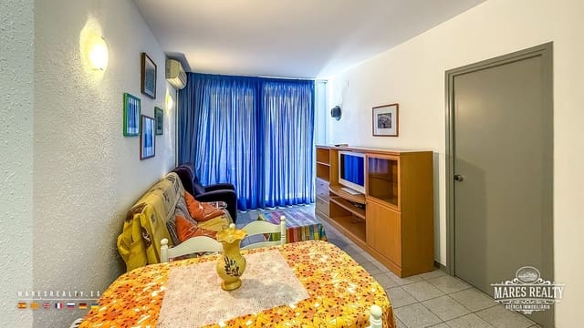 1 slaapkamer Flat te koop in Fenals, Lloret de Mar met zwembad - € 140.000 (Ref: 9880546)