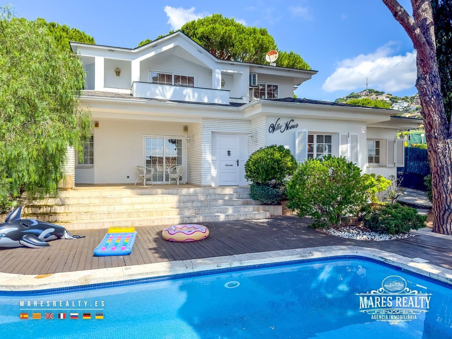5 sypialnia Willa na sprzedaż w Lloret de Mar z basenem garażem - 750 000 € (Ref: 9891618)