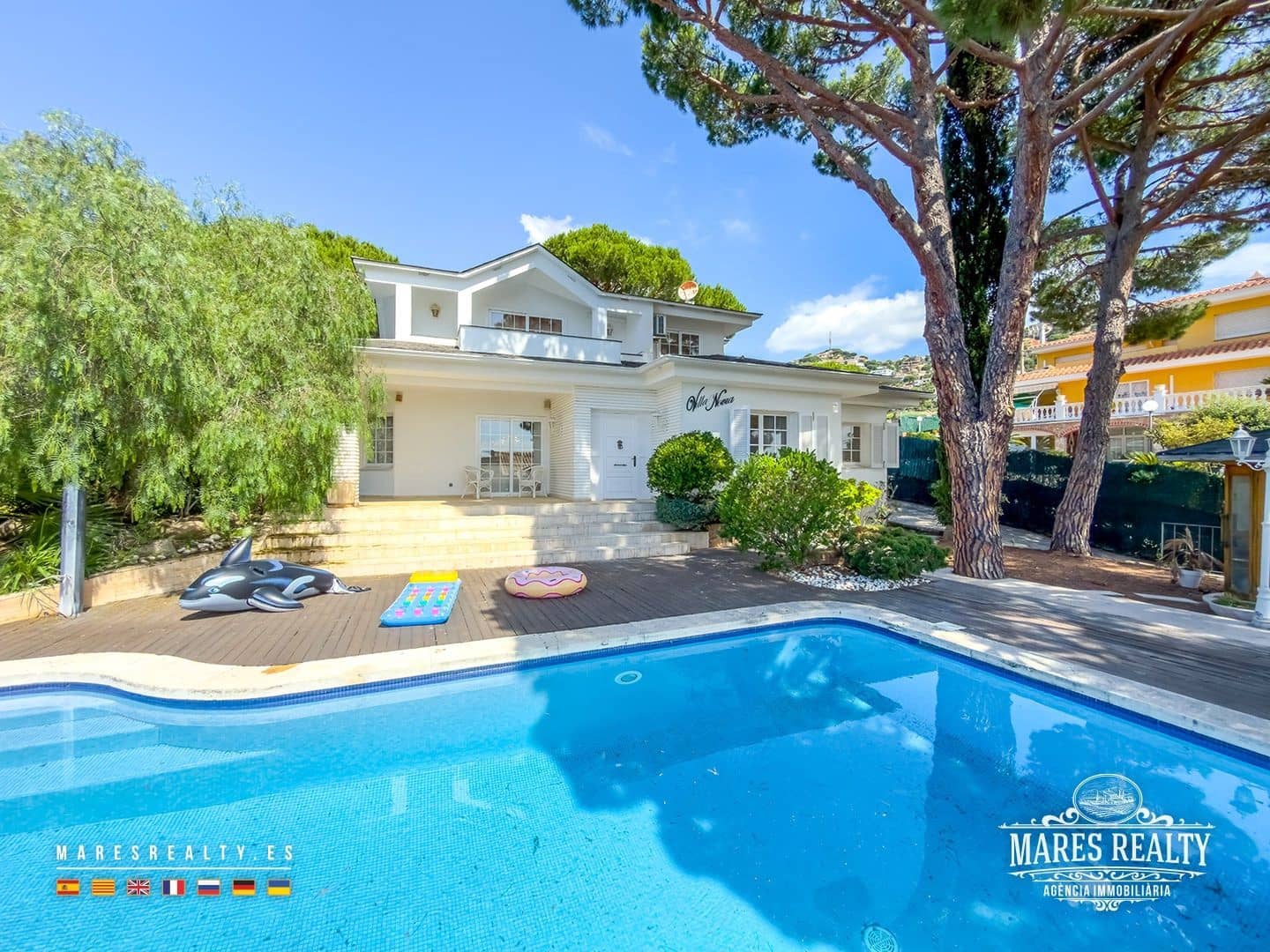5 sypialnia Willa na sprzedaż w Lloret de Mar z basenem garażem - 750 000 € (Ref: 9891618)