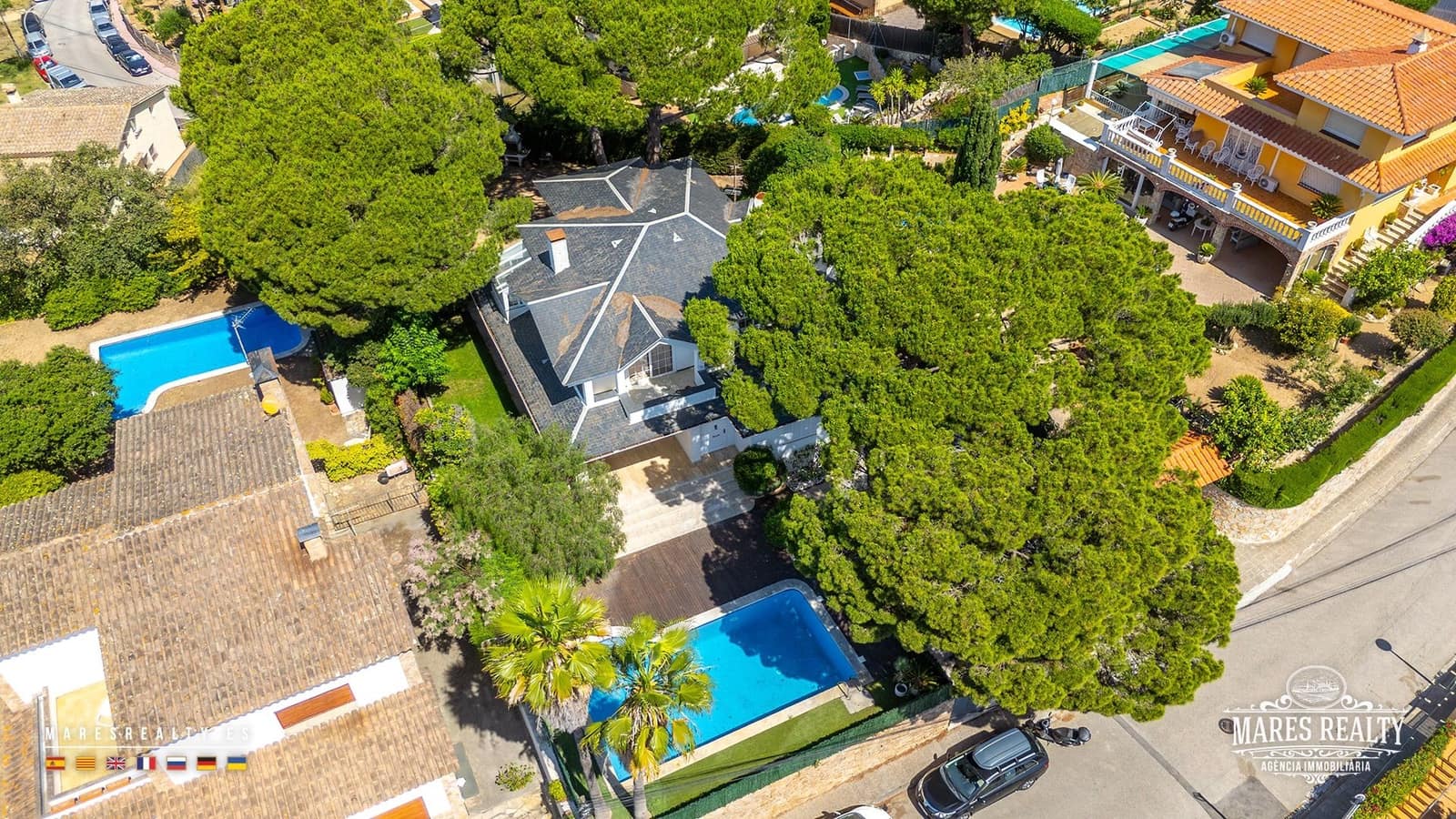5 sypialnia Willa na sprzedaż w Lloret de Mar z basenem garażem - 750 000 € (Ref: 9891618)