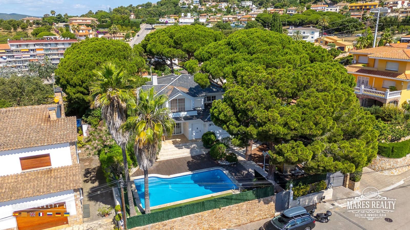 5 sypialnia Willa na sprzedaż w Lloret de Mar z basenem garażem - 750 000 € (Ref: 9891618)