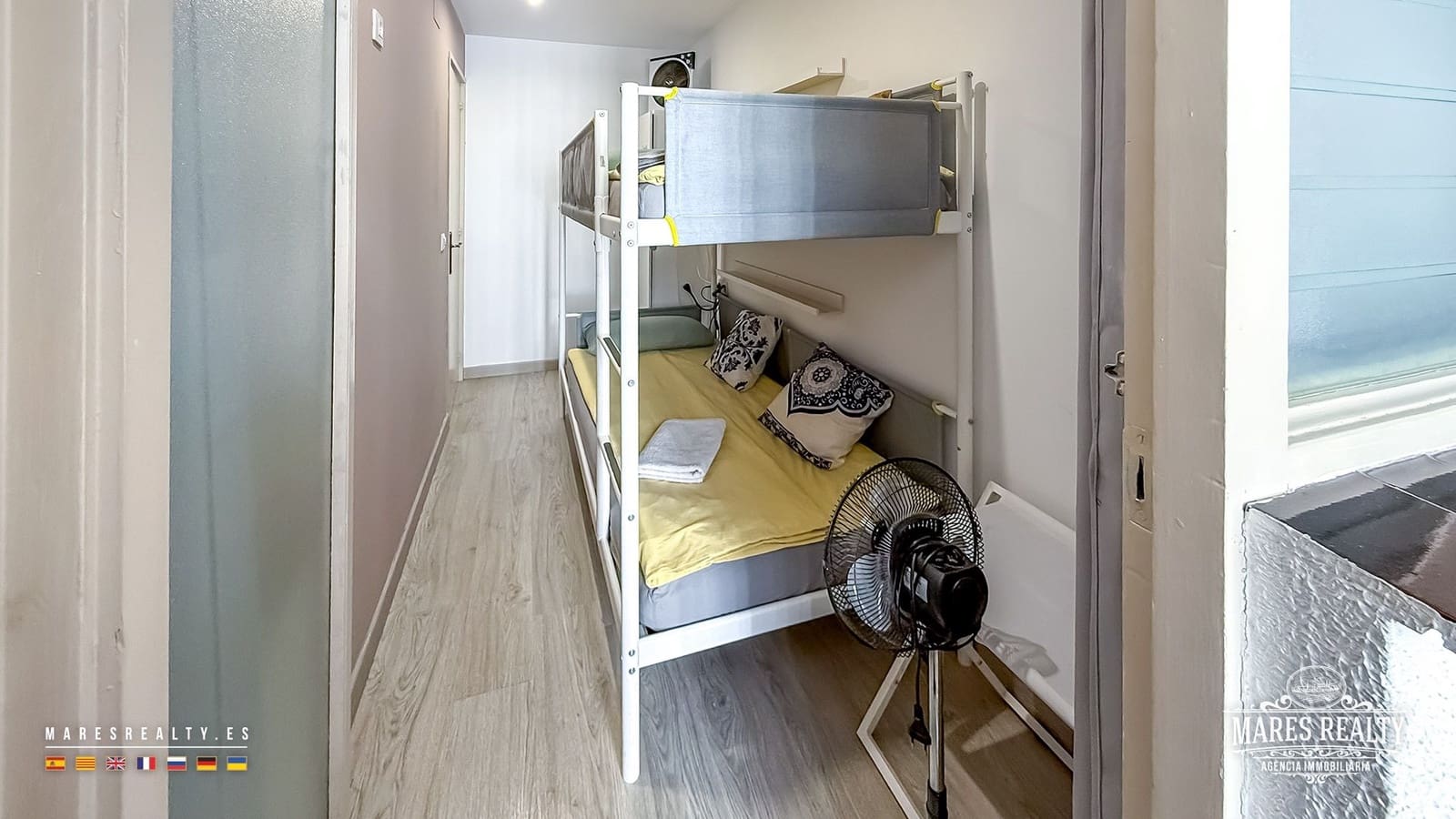 Piso de 2 habitaciones en Lloret de Mar en venta con piscina - 378.000 € (Ref: 9906781)