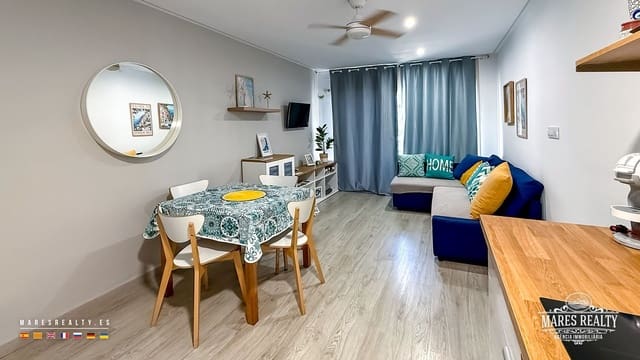 Piso de 2 habitaciones en Fenals, Lloret de Mar en venta con piscina - 378.000 € (Ref: 9906781)