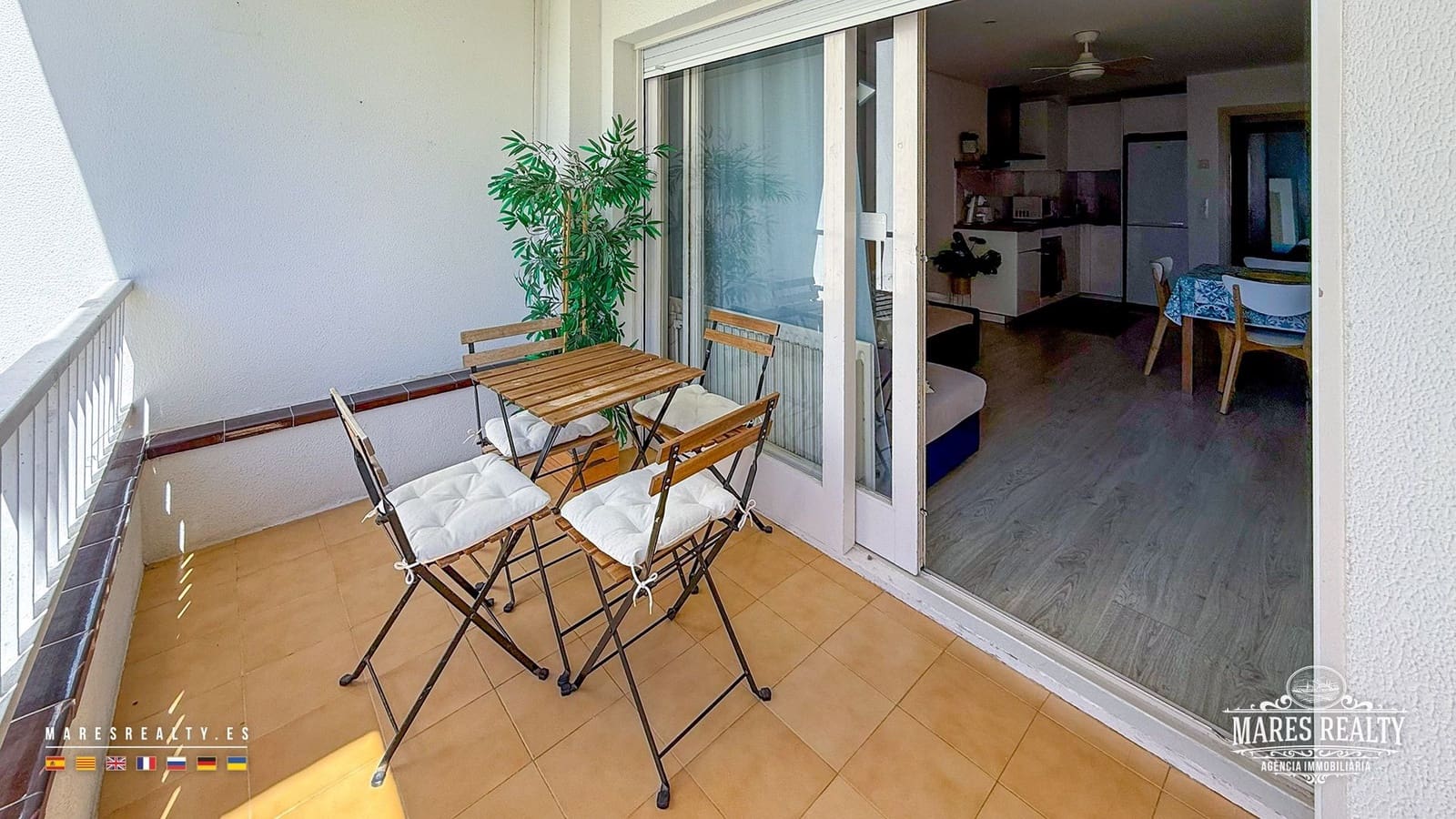 Piso de 2 habitaciones en Lloret de Mar en venta con piscina - 378.000 € (Ref: 9906781)