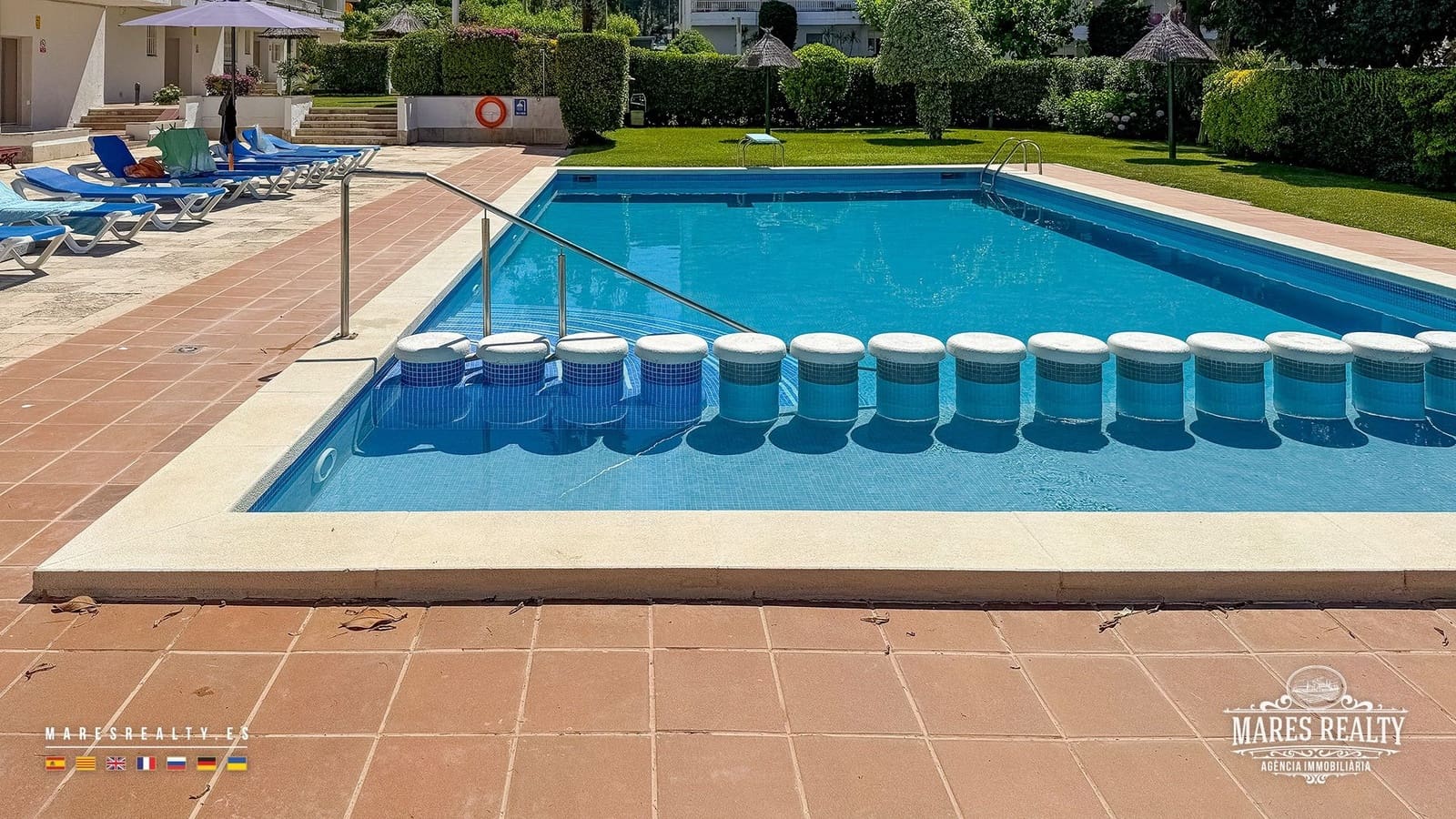 Piso de 2 habitaciones en Lloret de Mar en venta con piscina - 378.000 € (Ref: 9906781)