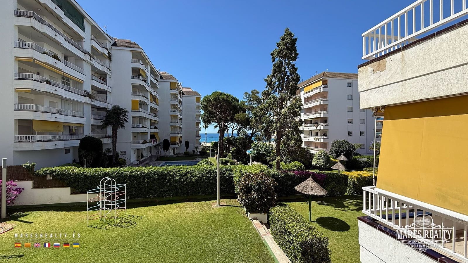 Piso de 2 habitaciones en Lloret de Mar en venta con piscina - 378.000 € (Ref: 9906781)