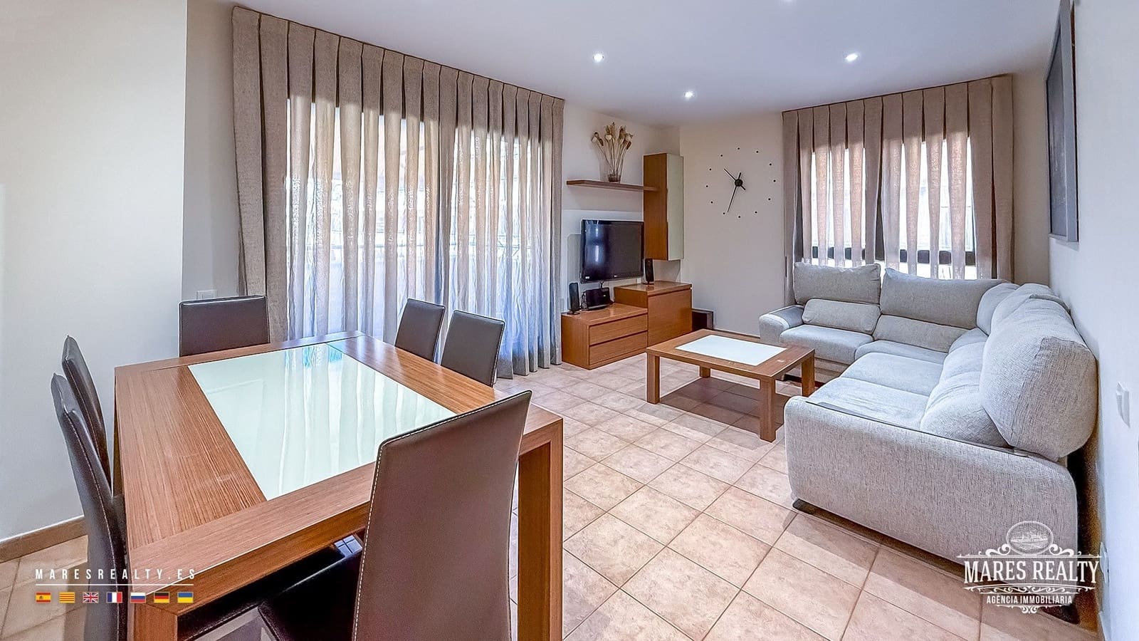 3 soveværelse Lejlighed til salg i Lloret de Mar med swimmingpool - € 370.000 (Ref: 9919298)