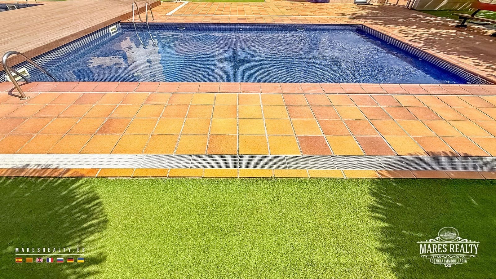 3 soveværelse Lejlighed til salg i Lloret de Mar med swimmingpool - € 370.000 (Ref: 9919298)