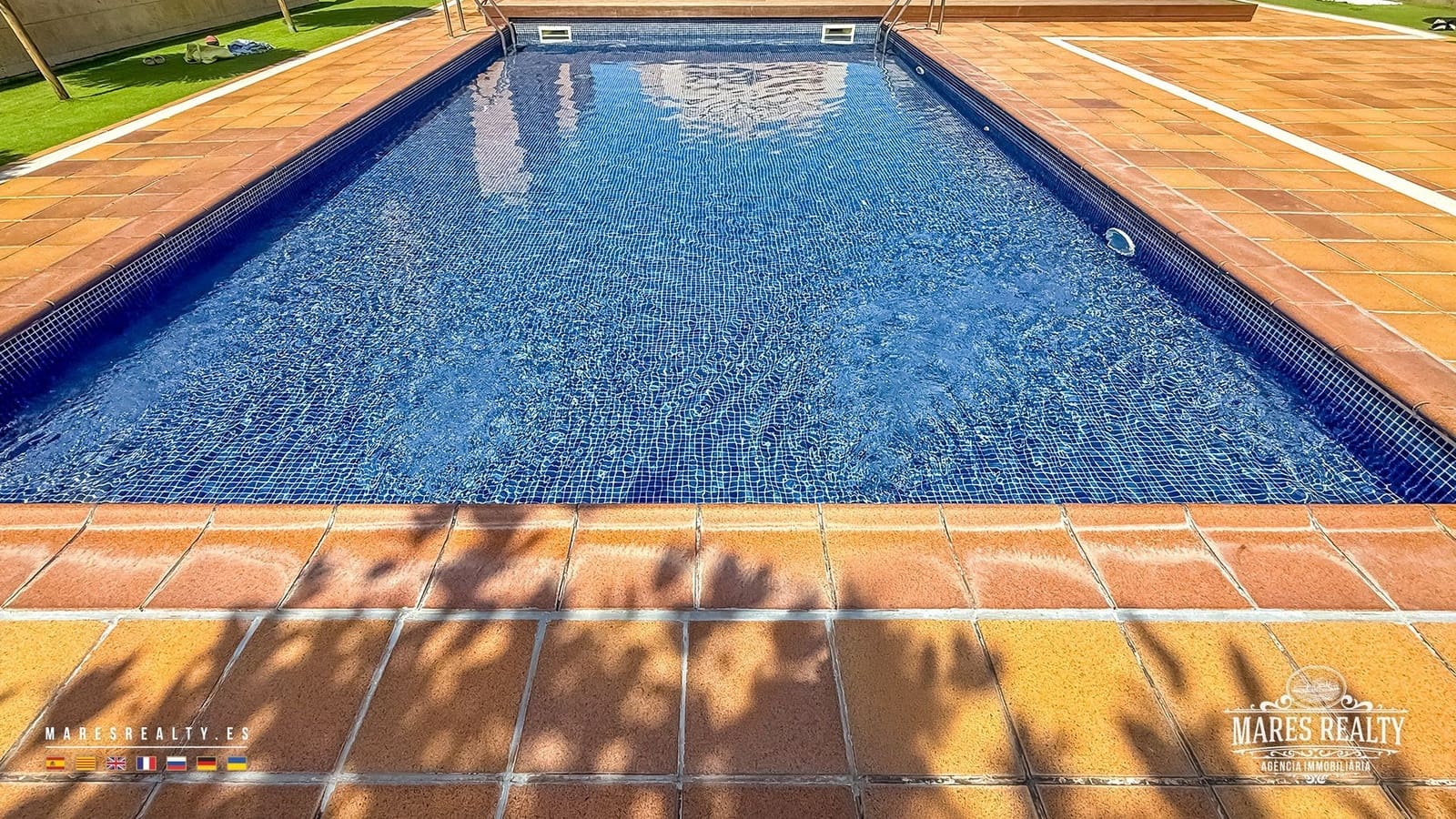 3 soveværelse Lejlighed til salg i Lloret de Mar med swimmingpool - € 370.000 (Ref: 9919298)