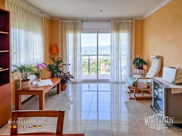 2 slaapkamer Villa te koop in Roca Grossa, Lloret de Mar met garage - € 399.000 (Ref: 9935456)