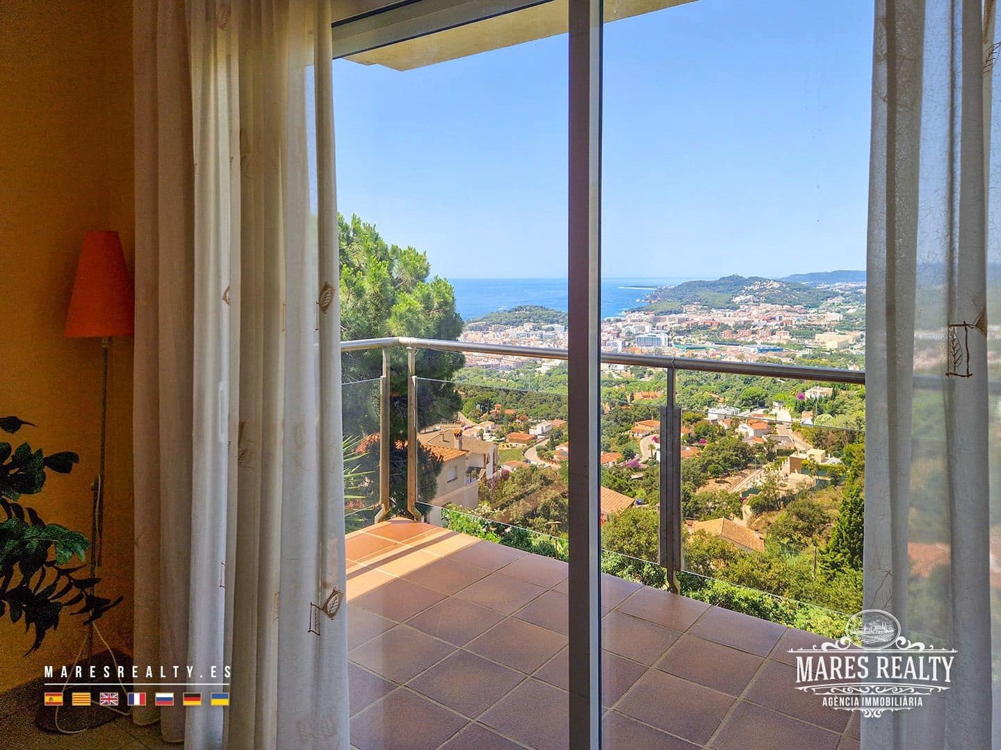 2 chambre Villa/Maison à vendre à Lloret de Mar avec garage - 399 000 € (Ref: 9935456)