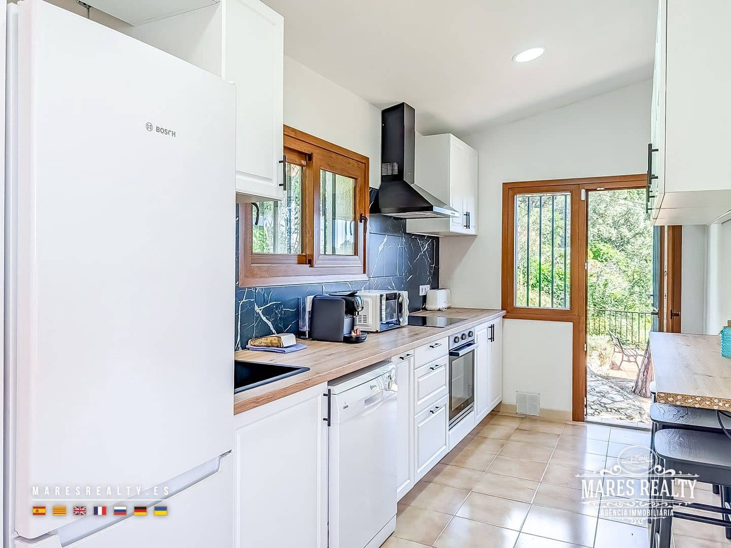 3 bedroom Villa for sale in Lloret de Mar with pool garage - € 525,000 (Ref: 9966083)