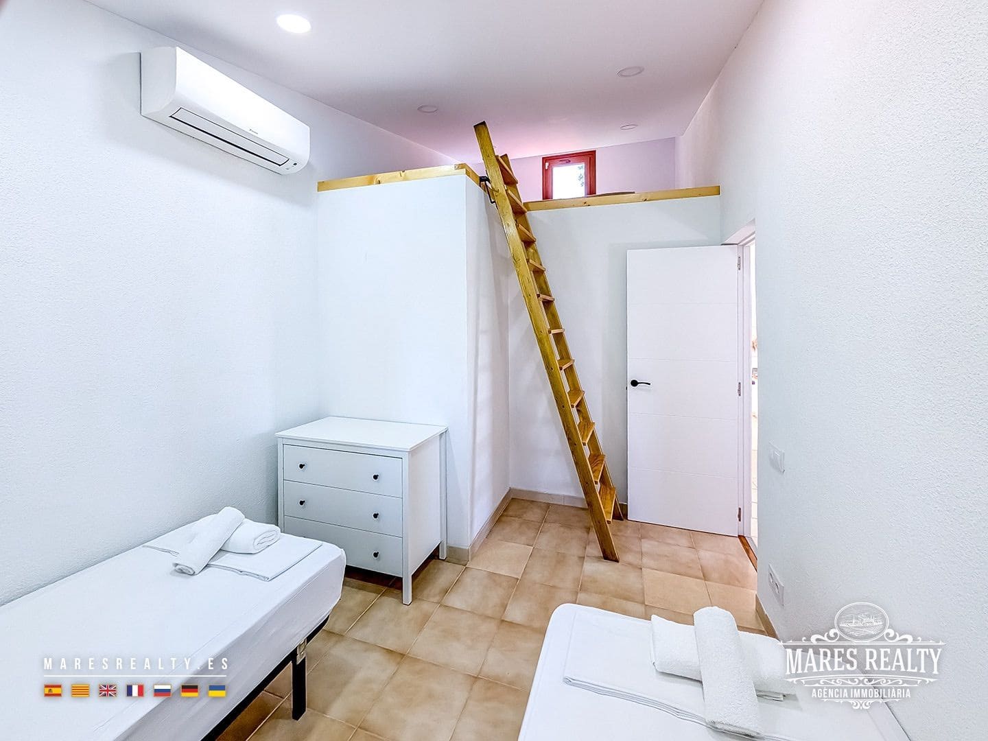 3 bedroom Villa for sale in Lloret de Mar with pool garage - € 525,000 (Ref: 9966083)