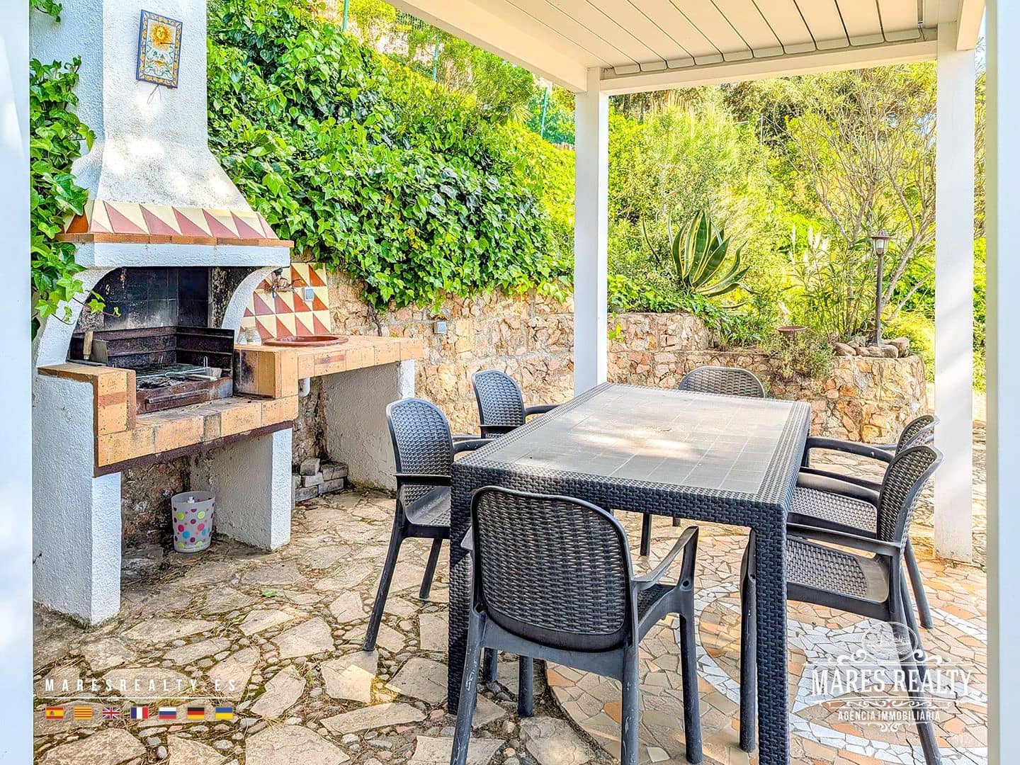 3 bedroom Villa for sale in Lloret de Mar with pool garage - € 525,000 (Ref: 9966083)