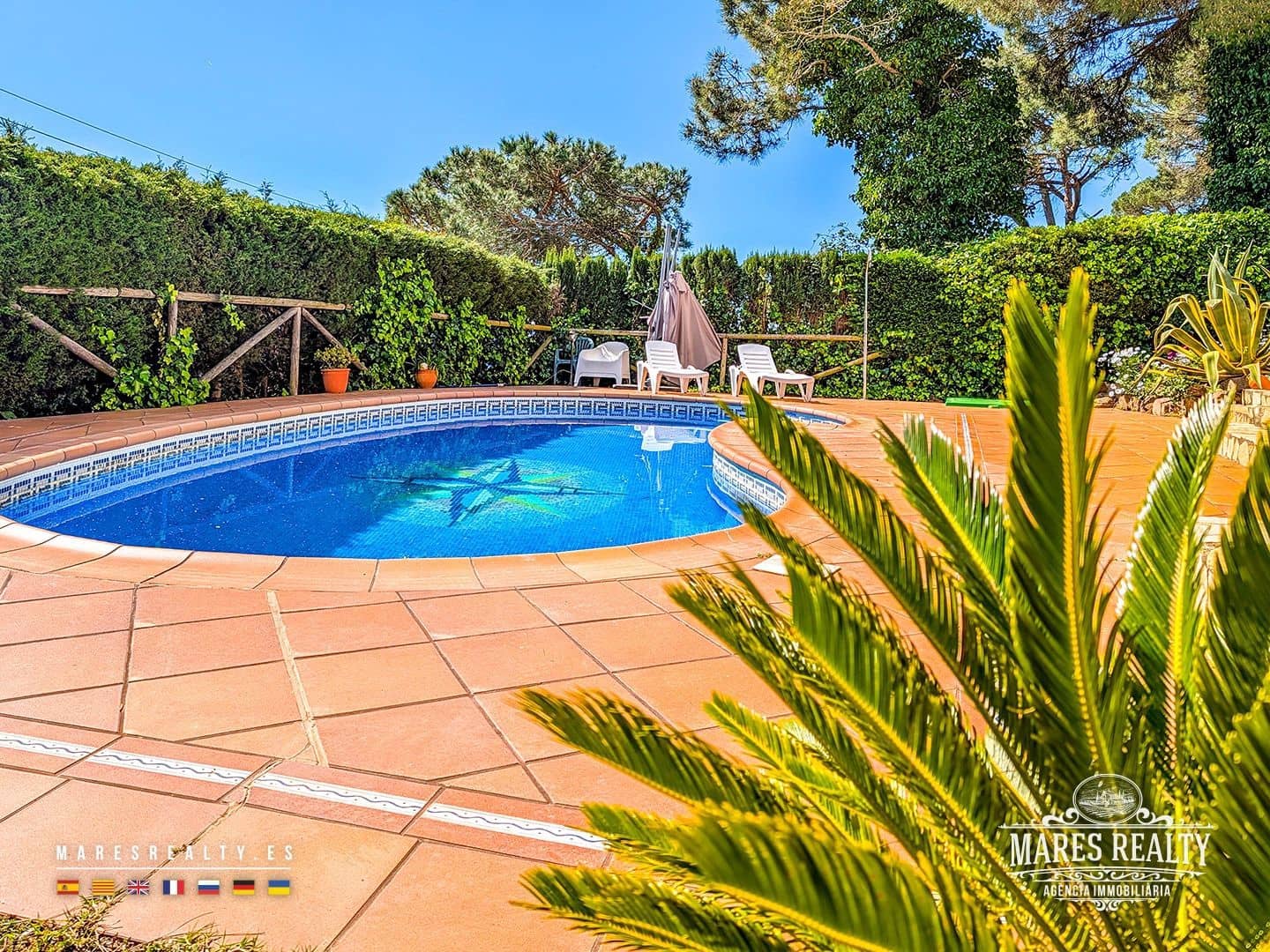 3 bedroom Villa for sale in Lloret de Mar with pool garage - € 525,000 (Ref: 9966083)