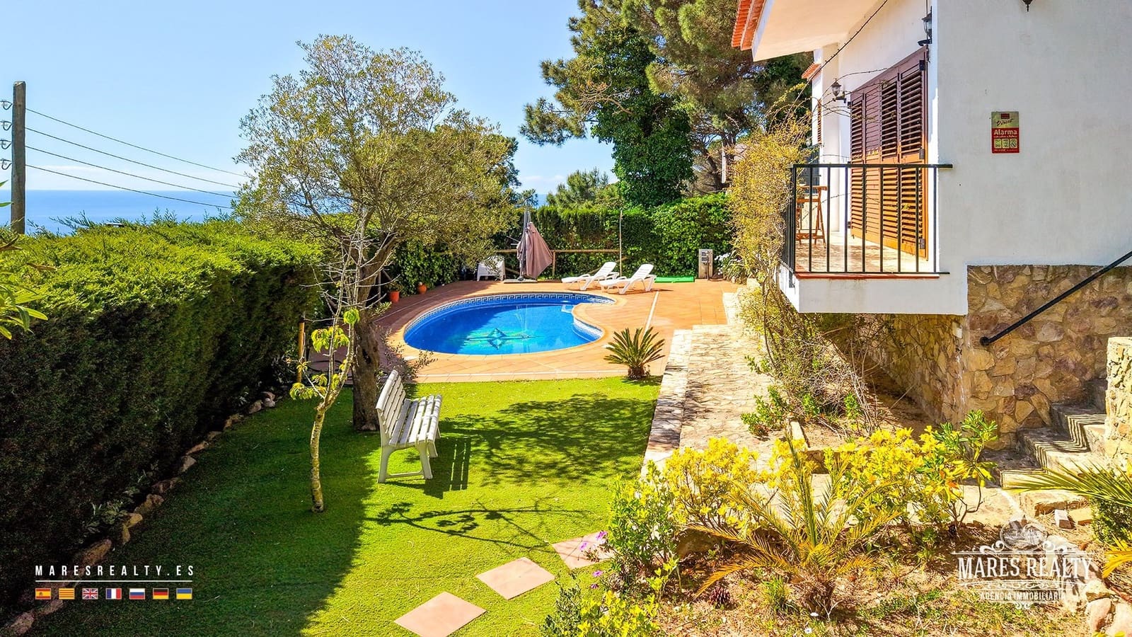 3 bedroom Villa for sale in Lloret de Mar with pool garage - € 525,000 (Ref: 9966083)