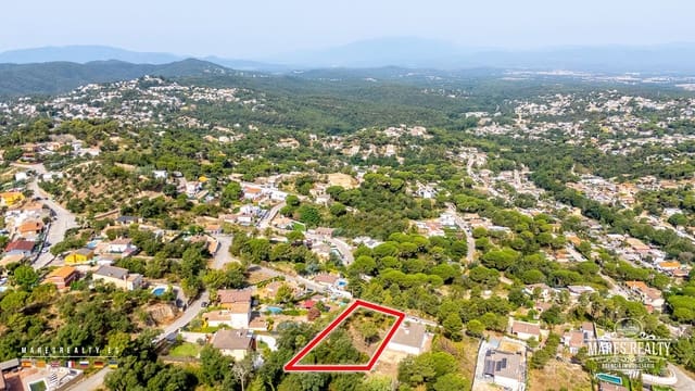 Grunde uden byggetilladelser til salg i Lloret de Mar - € 49.000 (Ref: 9974621)